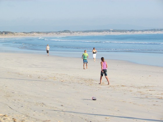 Struisbaai Beach with the good sports going for a morning jog
