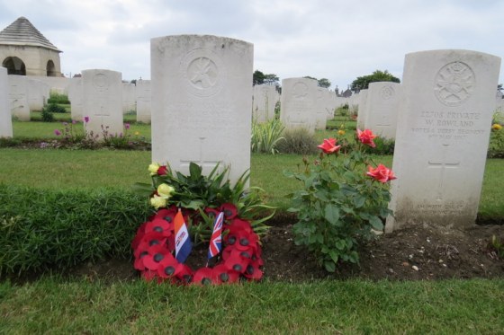 Nicholas laid a wreath and I flowers on Uncle WIlliam's grave.