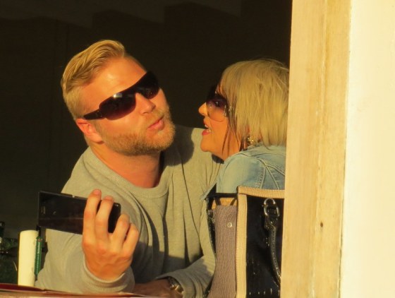 This couple had us in stitches as the took a selfie - the joined us in our mirth and allowed us to take a piccie of them taking a selfie!