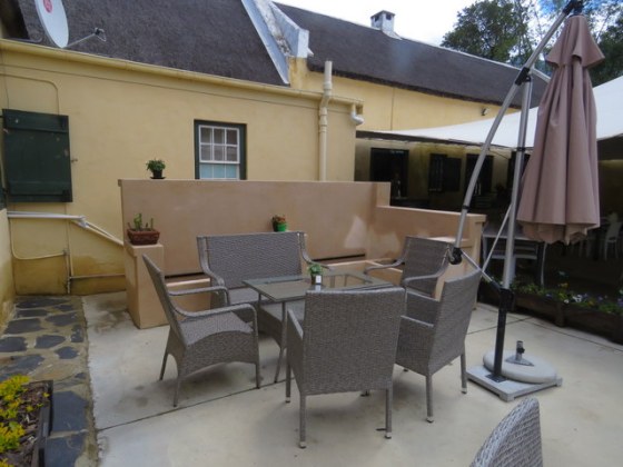 At 'The Whipping Post' restaurant (It was the old gaol) we found this stunning patio furniture which I fancy having here in Struisbaai!