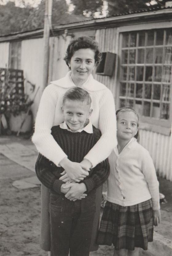 Leonie Michael Helen